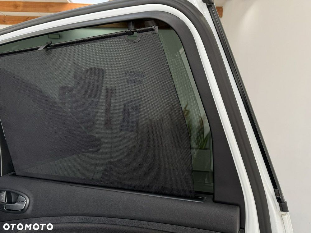 Ford S-Max 2.0 TDCi DPF Titanium - 19