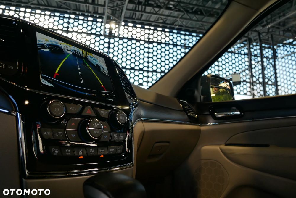 Jeep Grand Cherokee 3.6 V6 Overland EU6 - 26