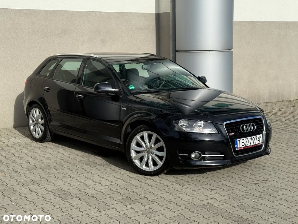Audi A3 Sportback 2.0 TFSI S line Sportpaket - 4