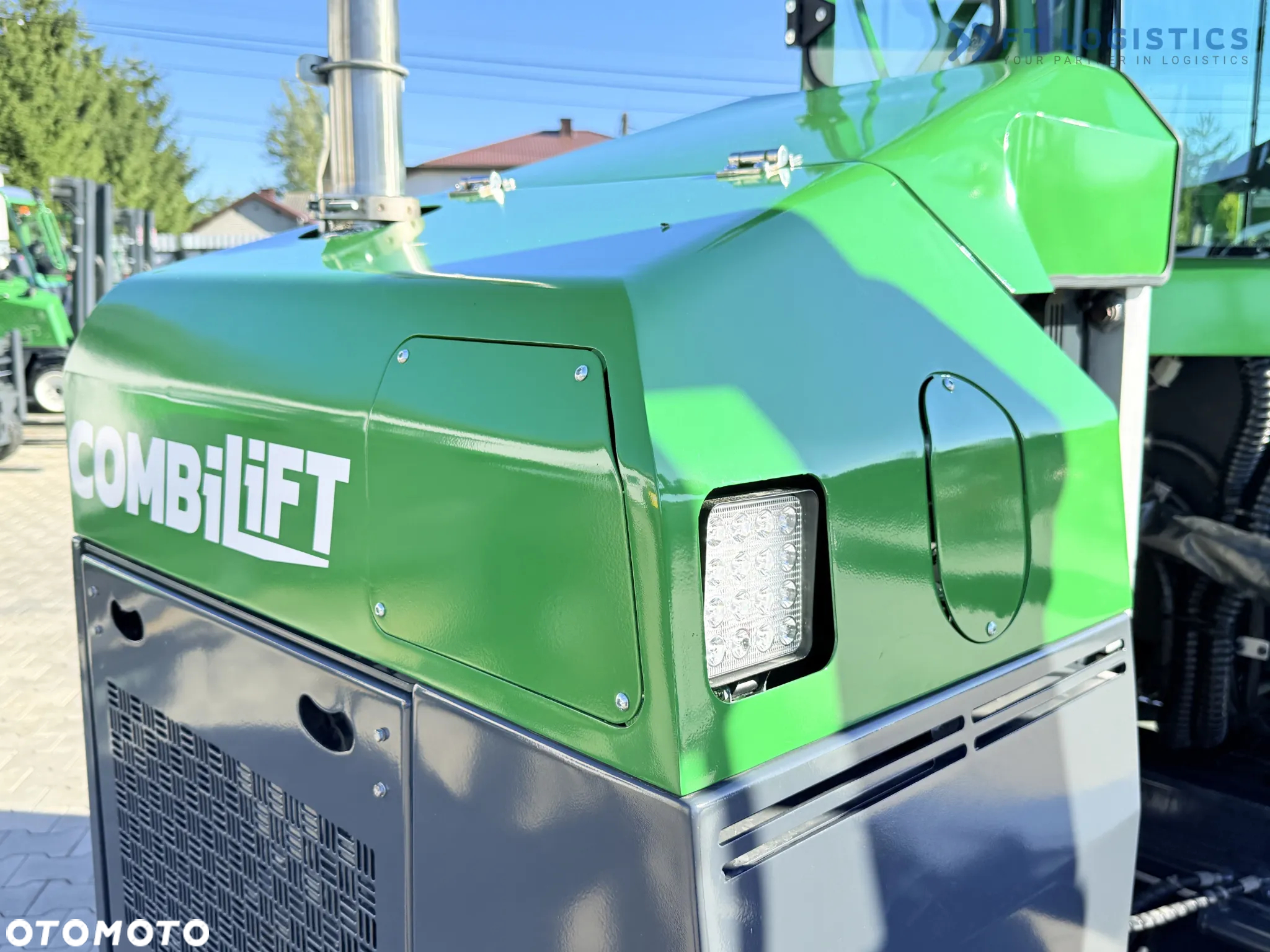 Combilift WÓZEK CZTEROKIERUNKOWY - WIELOKIERUNKOWY C4500 / DIESEL / TRIPLEX 4900MM /JEDYNE 4854 MOTOGODZIN /  POZYCJONER WIDEŁ / PEŁNA KABINA - OGRZEWANIE / STAN IDEALNY / Szeroka oferta wózków czterokierunkowych i bocznych, dopasowanych do różnorodnych potrzeb i zastosowań - 38
