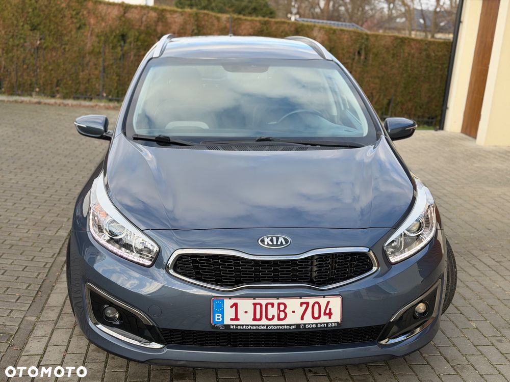 Kia Ceed - 23