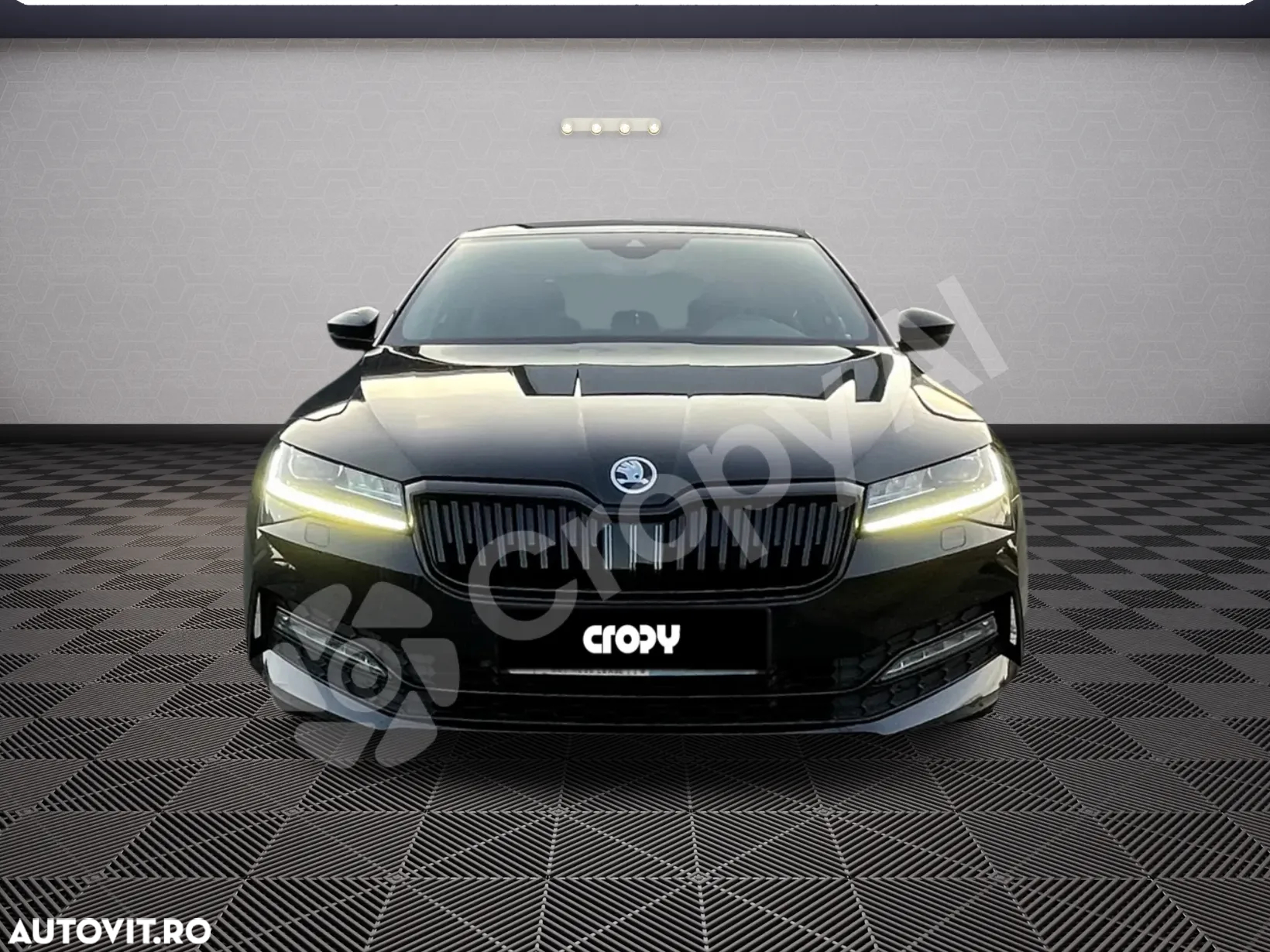 Skoda Superb 2.0 TDI DSG Sportline - 2