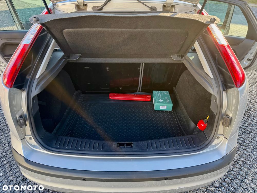Ford Focus 1.6 Amber X - 6