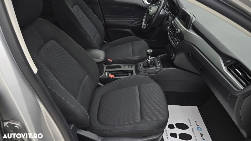 Ford Focus 1.5 EcoBlue Active - 19