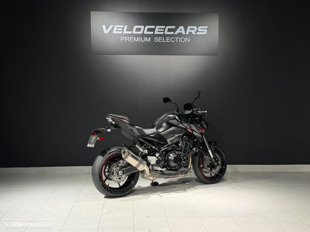 Kawasaki Z 900 - 12