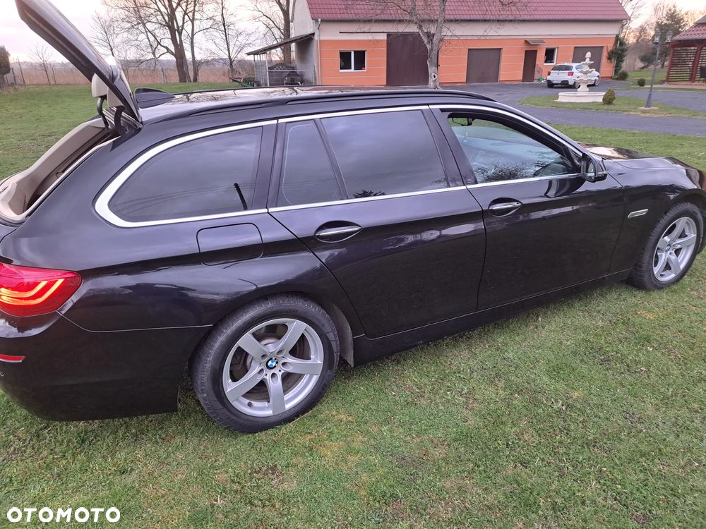 BMW Seria 5 520d xDrive - 6