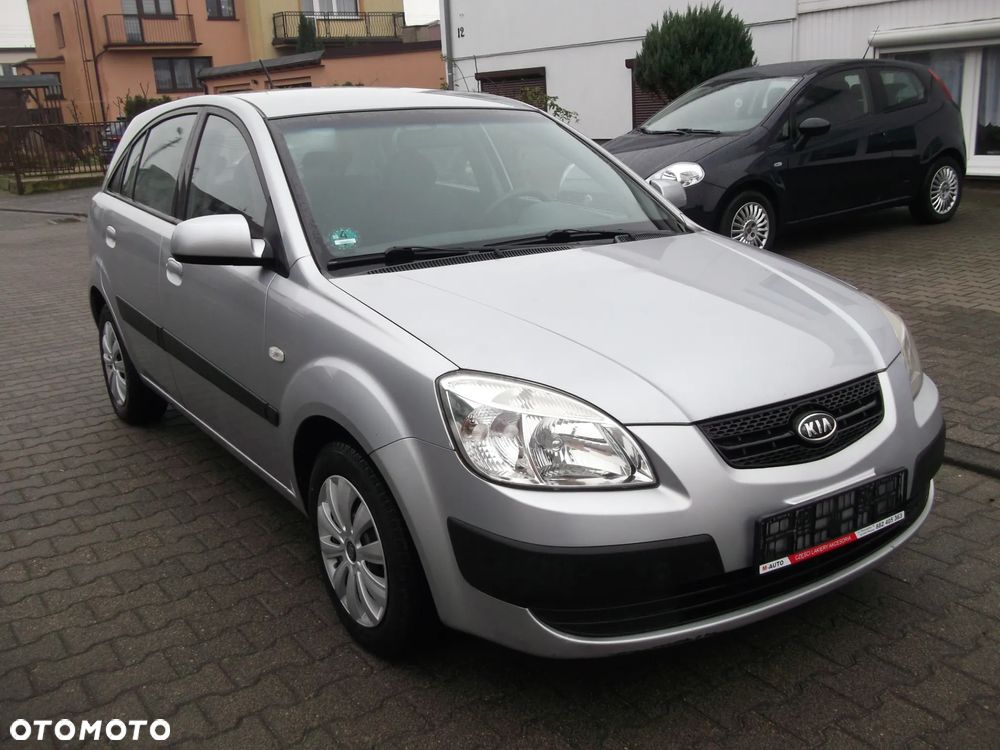 Kia Rio 1.4 EX - 8