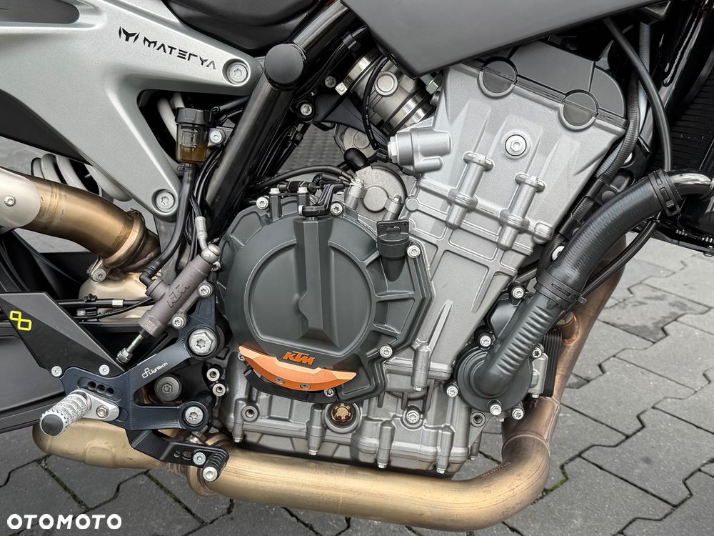 KTM Duke 790 - 16