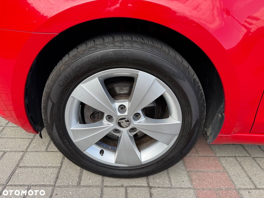 Skoda Octavia 1.6 TDI DSG Ambition - 32
