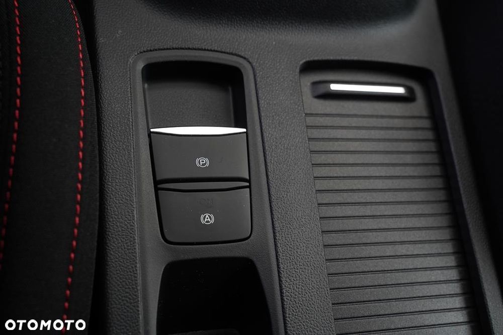 Ford Focus 1.0 EcoBoost mHEV ST-Line X - 27