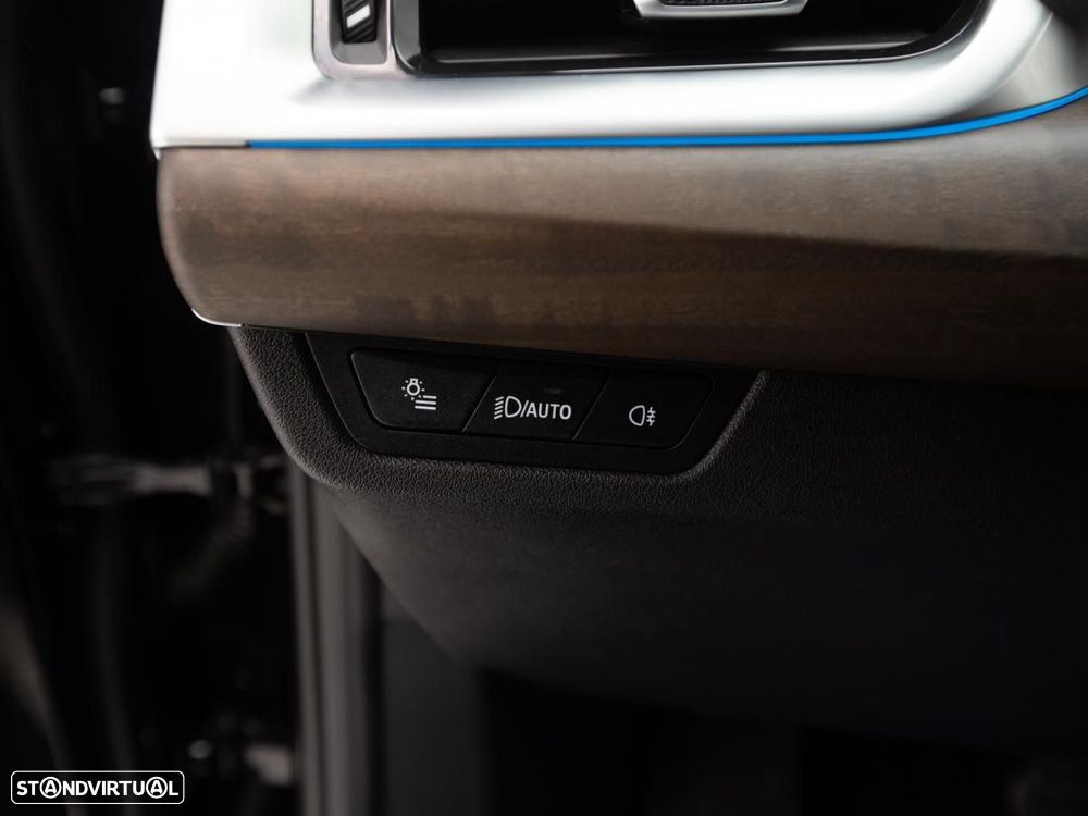 BMW 218 Active Tourer i Aut. Luxury Line - 17