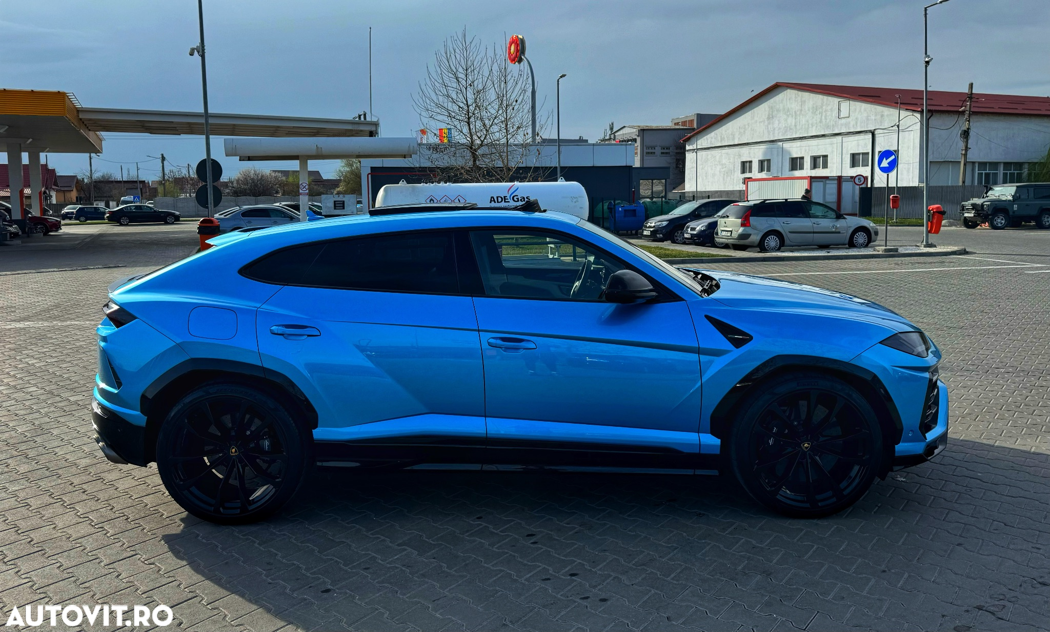 Lamborghini URUS Standard - 9