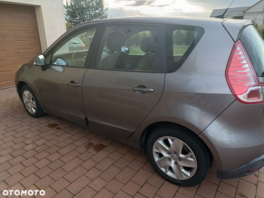 Renault Scenic - 5