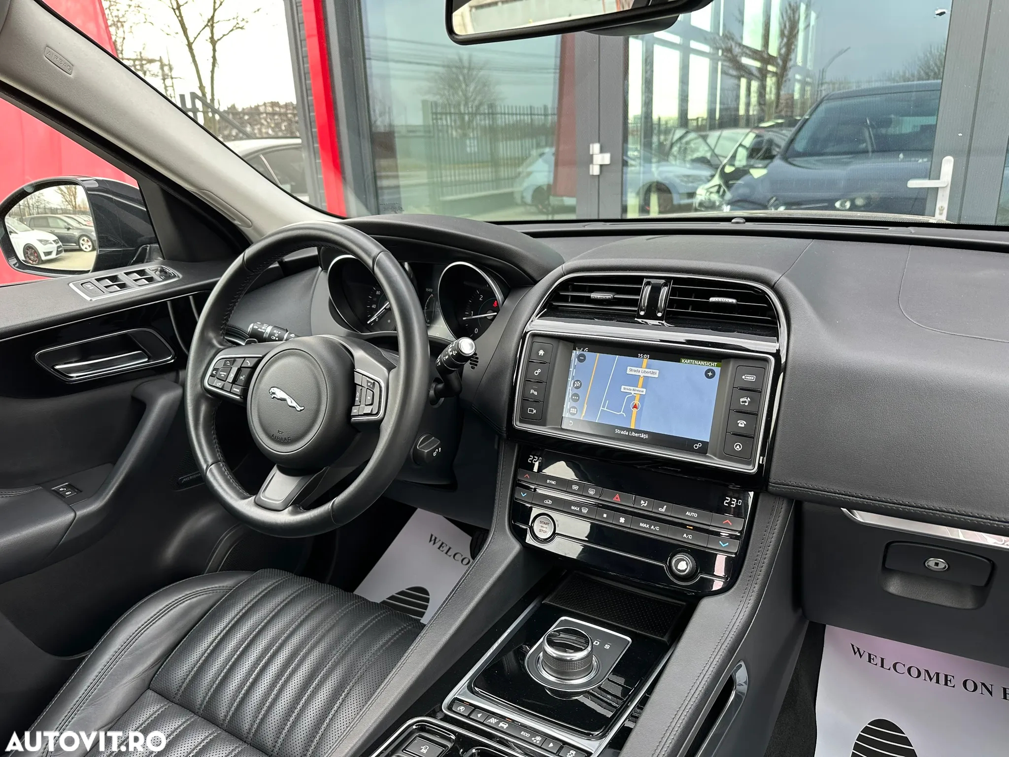 Jaguar F-Pace 20d AWD Aut. Portfolio - 16