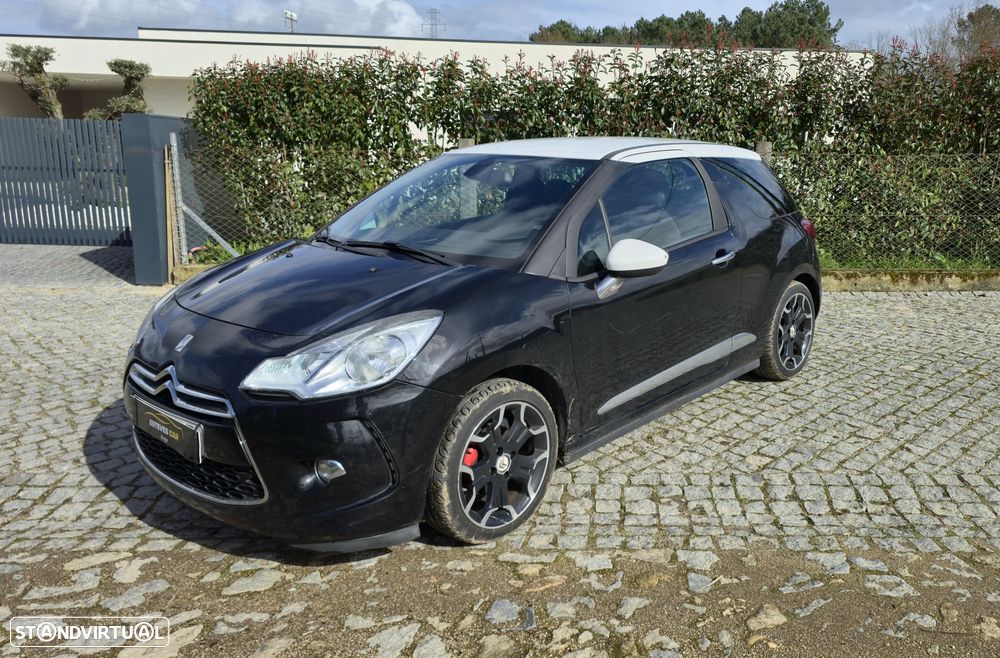 Citroën DS3 1.6 e-HDi So Chic - 3