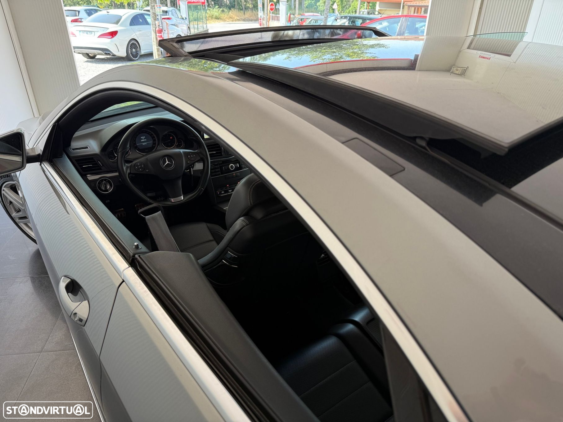 Mercedes-Benz E 250 - 24