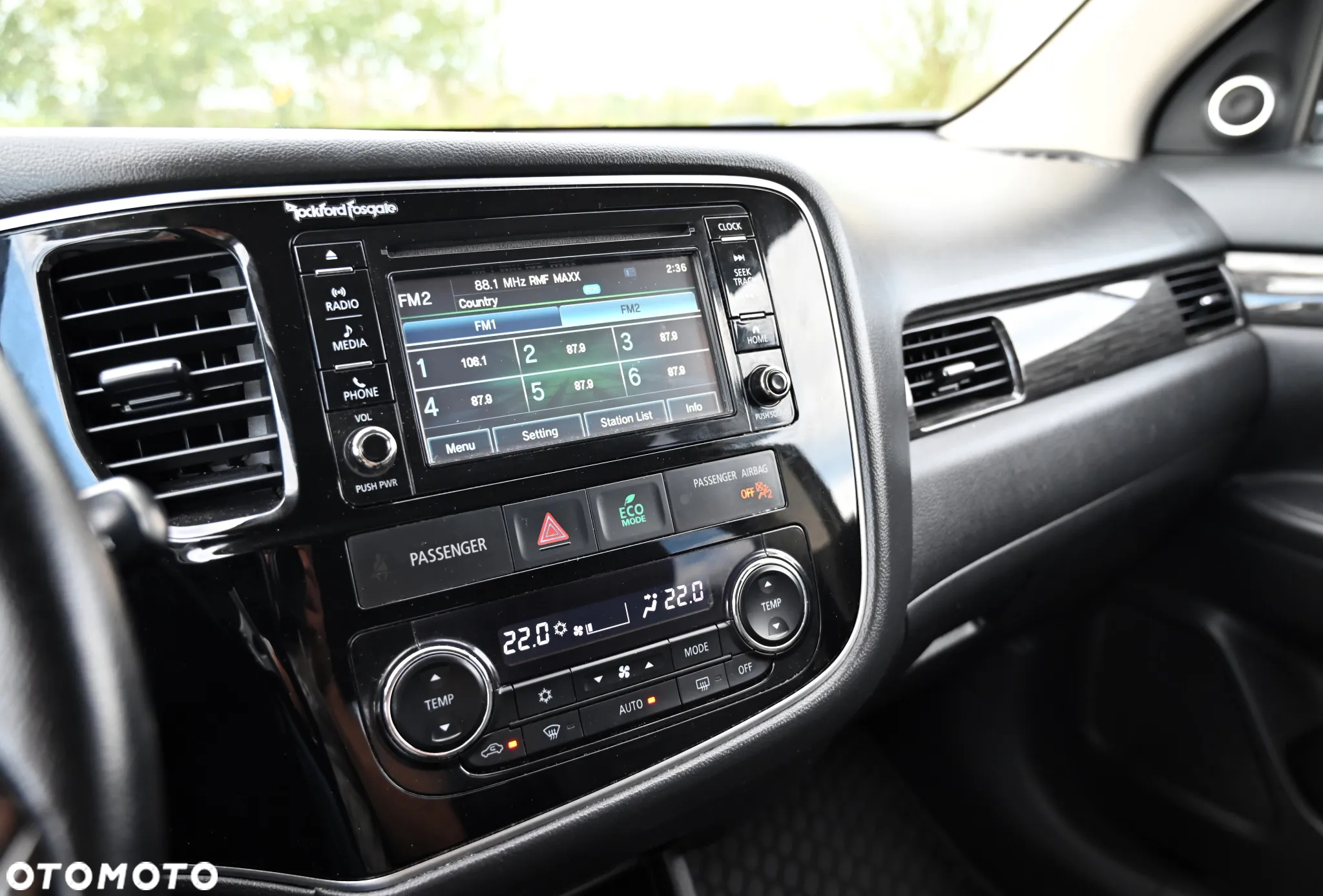 Mitsubishi Outlander - 26