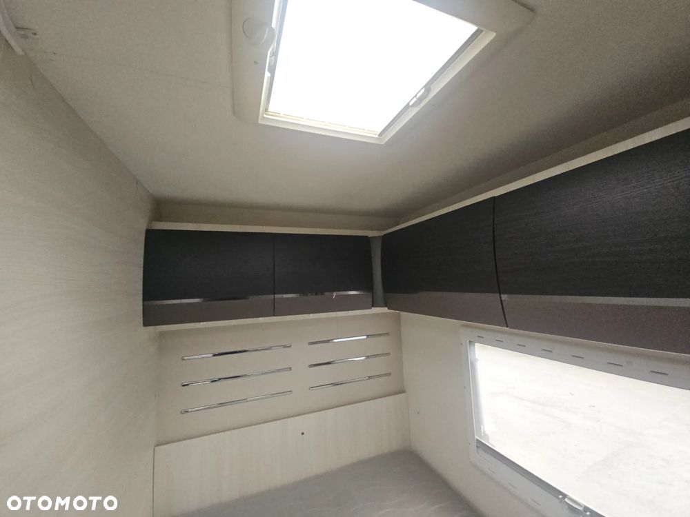 Ford challenger - 17