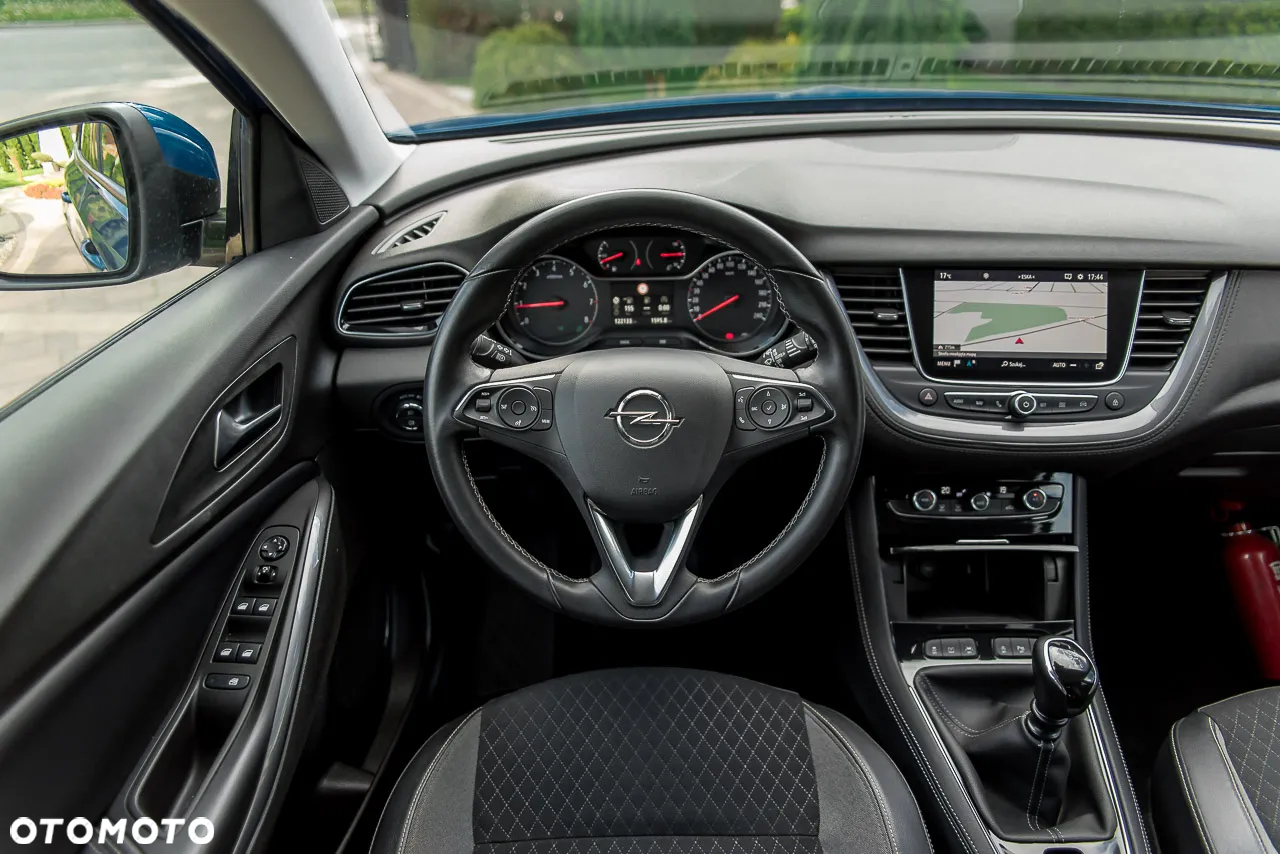 Opel Grandland X 1.2 Start/Stop Business Elegance - 31