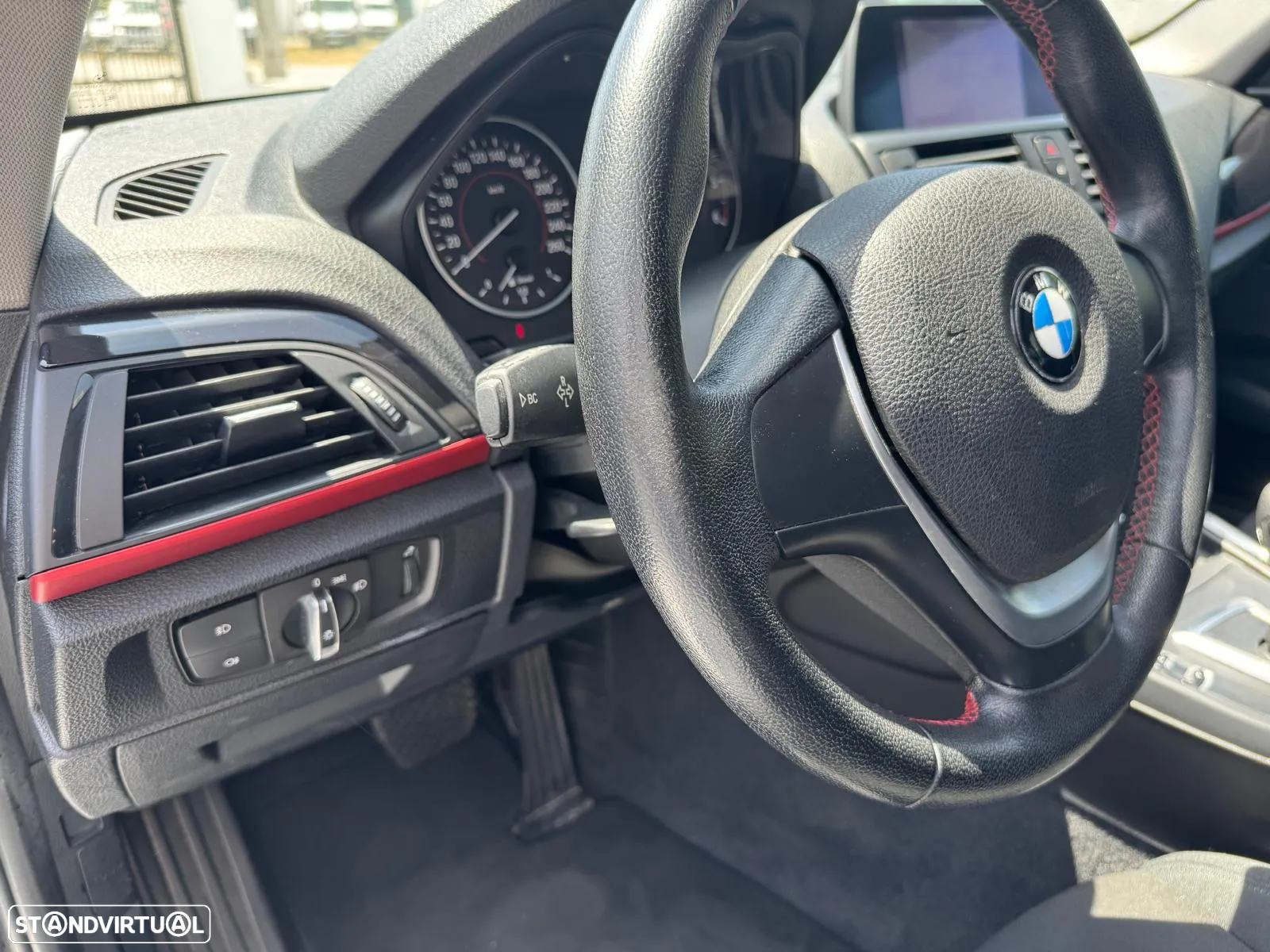 BMW 118 d Aut. Sport Line - 26