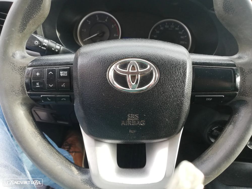 Toyota Hilux 2.4 D-4D Xtra-Cab 4WD - 22