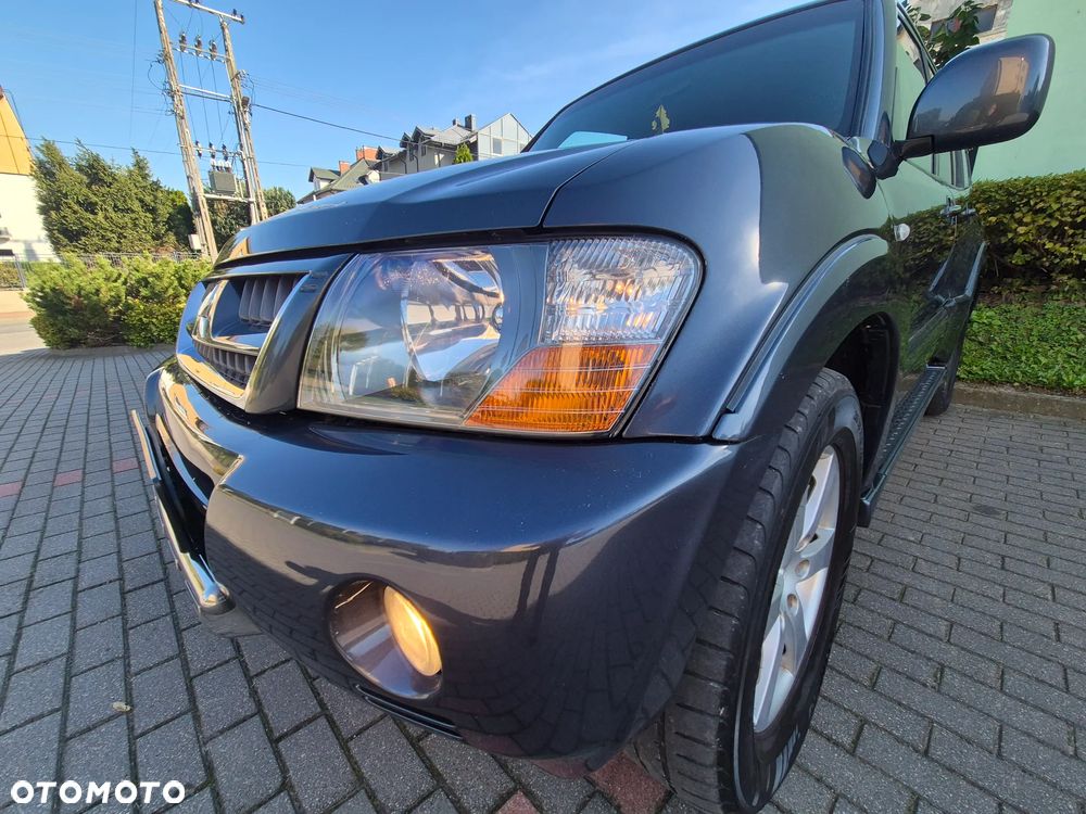 Mitsubishi Pajero - 20