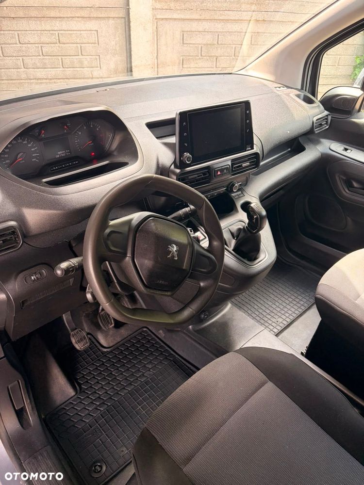Peugeot Partner - 8