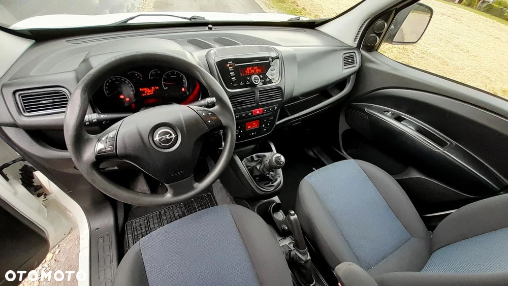 Opel Combo - 21