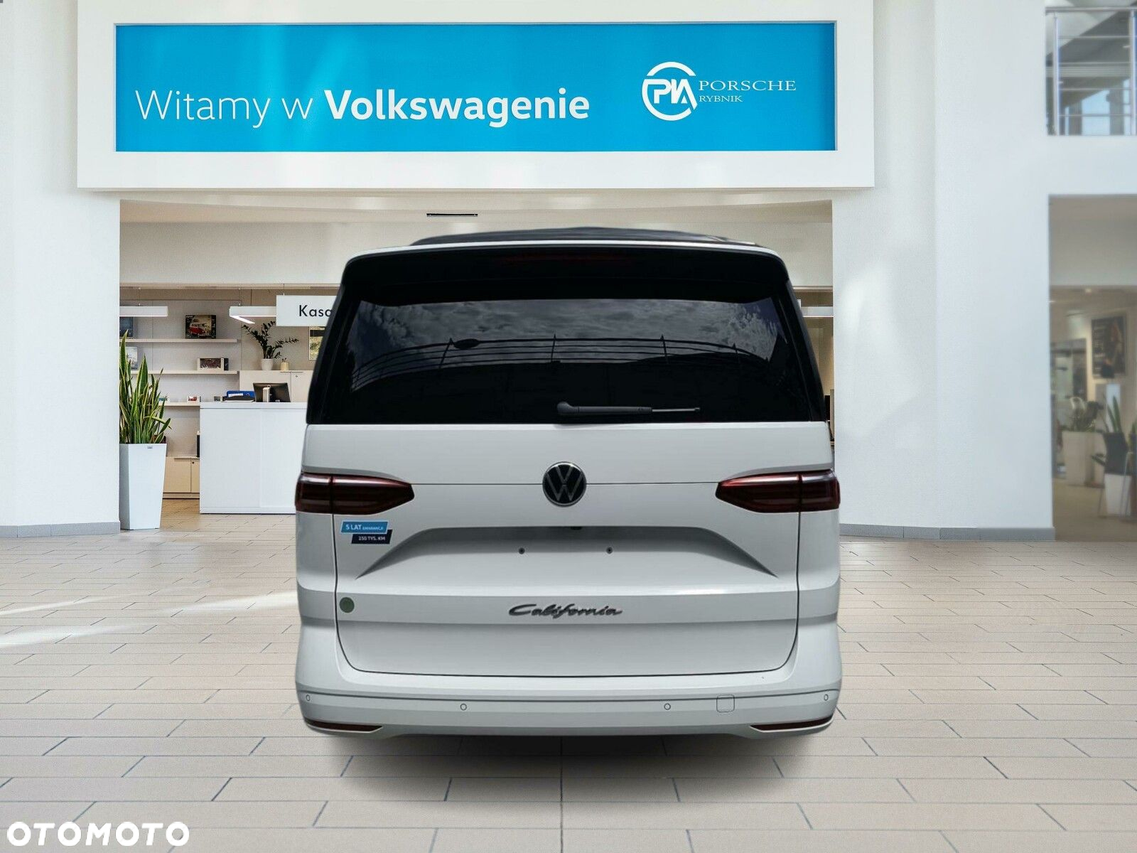 Volkswagen california Ocean silnik: 2,0 l TDI SCR 150 KM / skrzynia biegów: 7-biegowa DSG rozstaw osi: 3124 mm - 7