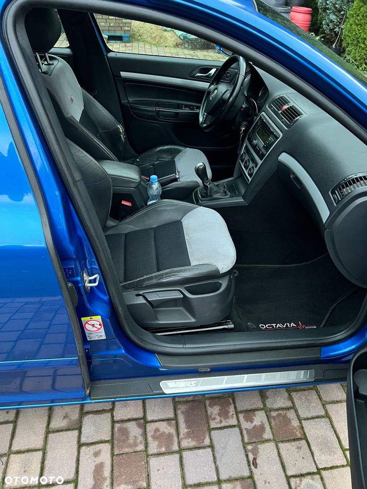 Skoda Octavia 2.0 TFSI RS - 11