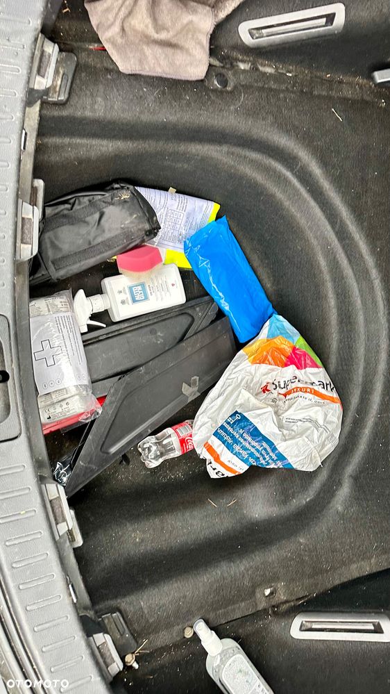 Toyota Corolla 1.8 Comfort - 17