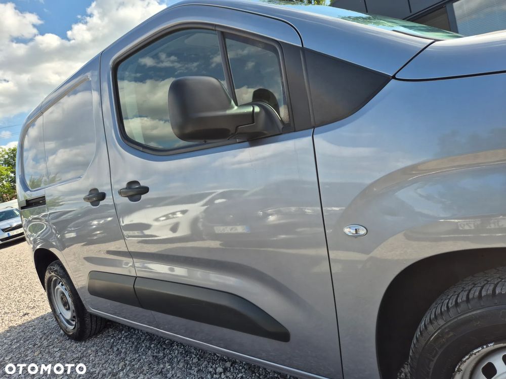 Opel COMBO - 24
