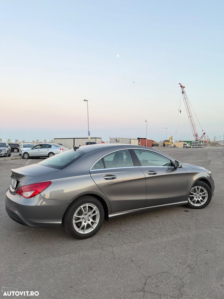Mercedes-Benz CLA 220 d Aut. - 13