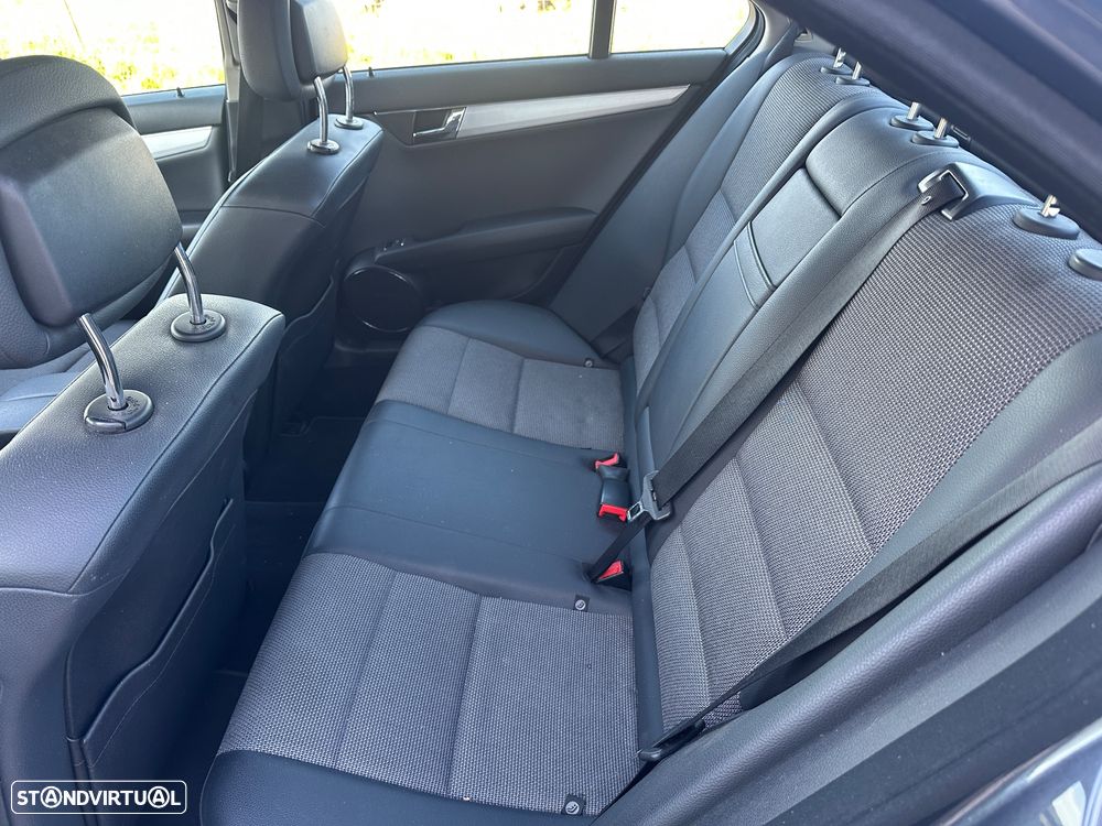 Mercedes-Benz C 220 CDI DPF Auto BlueEFFICIENCY Avantgarde - 6