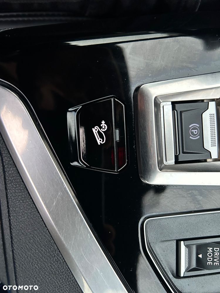 Peugeot 3008 Plug-In Hybrid 195 e-DSC7 GT - 38