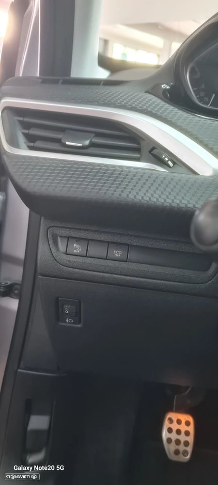 Peugeot 208 1.2 PureTech GT Line - 35