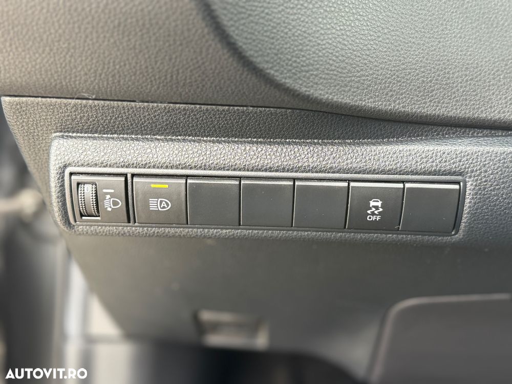 Toyota Corolla 1.8 HSD Dynamic - 14