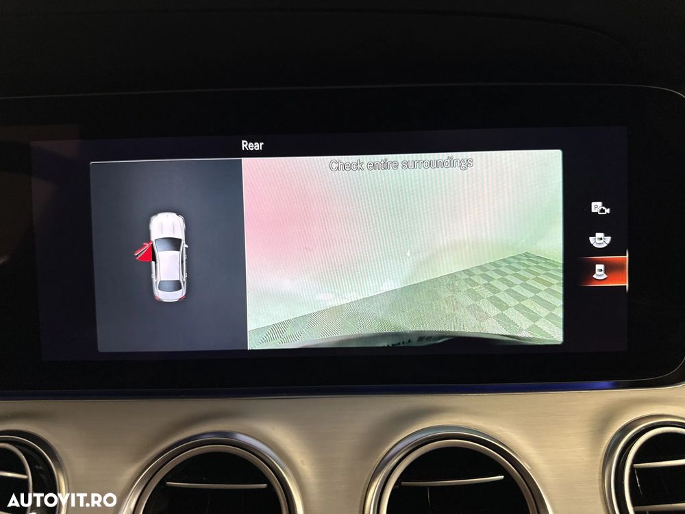 Mercedes-Benz E 220 d 4MATIC Aut. - 23