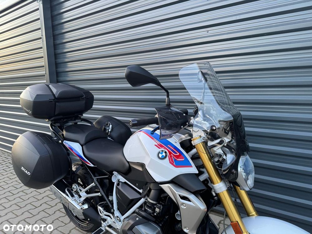 BMW R - 8