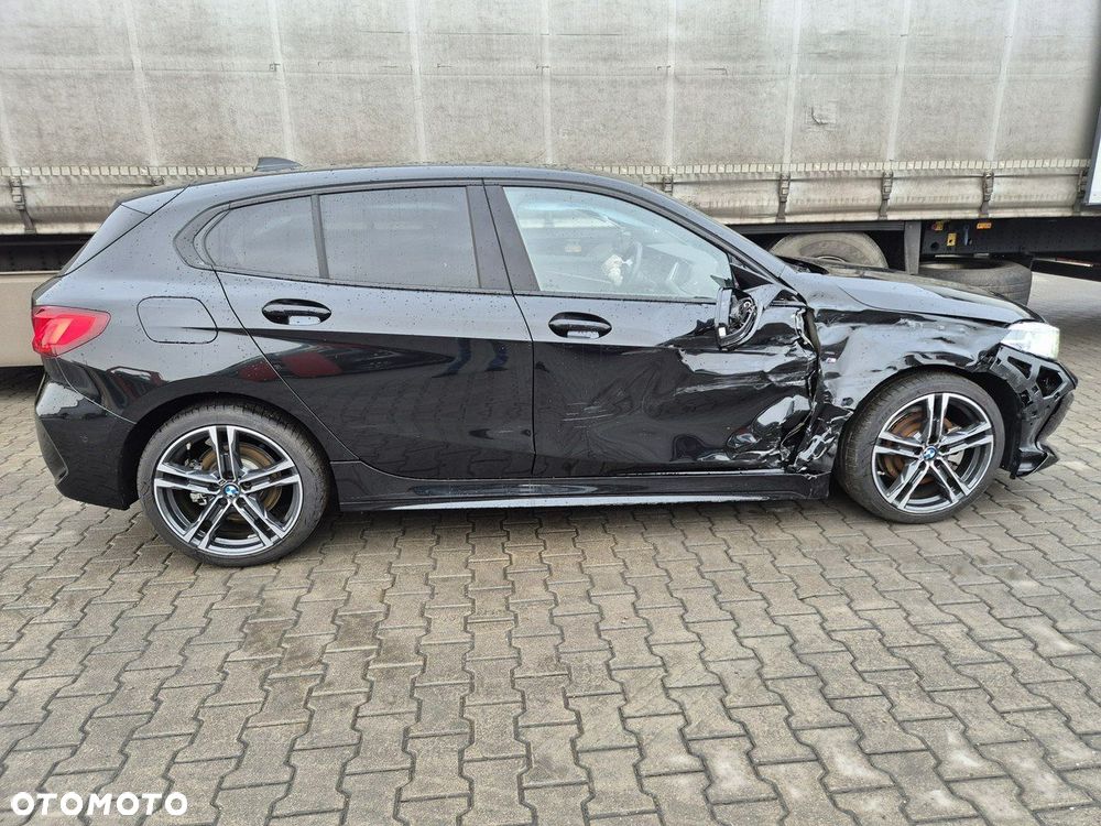BMW Seria 1 118i Edition M Sport Shadow - 6