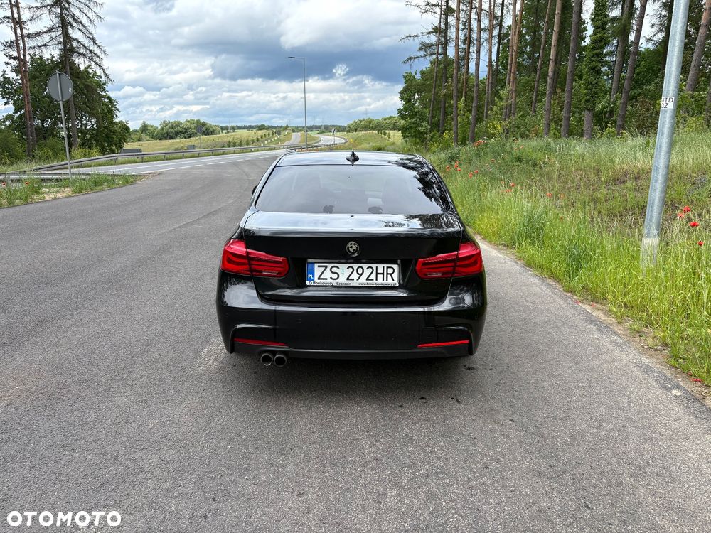 BMW Seria 3 330i xDrive - 6