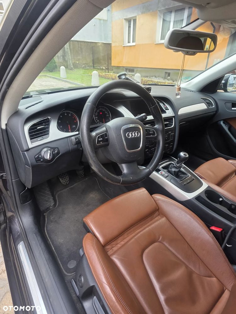 Audi A4 Limousine 2.0 TFSI Ambiente - 11