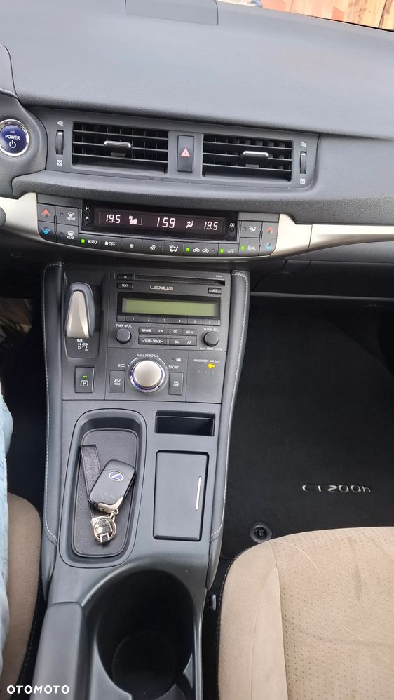 Lexus CT 200h Elite EU6 - 10