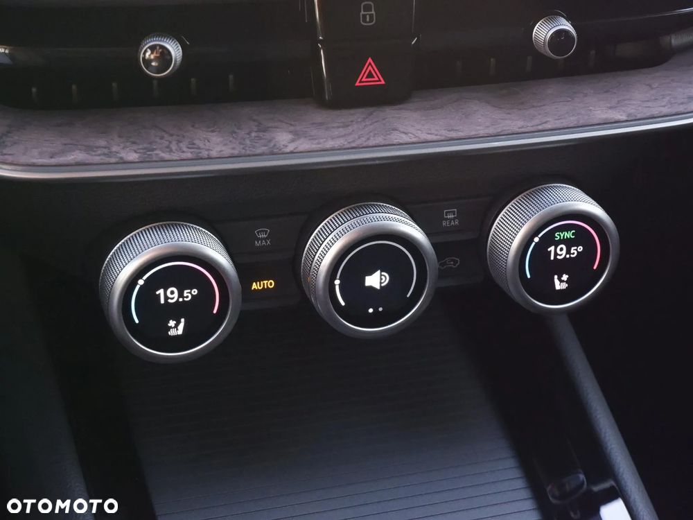 Skoda Superb 1.5 TSI Plug-in Hybrid L&K DSG - 36