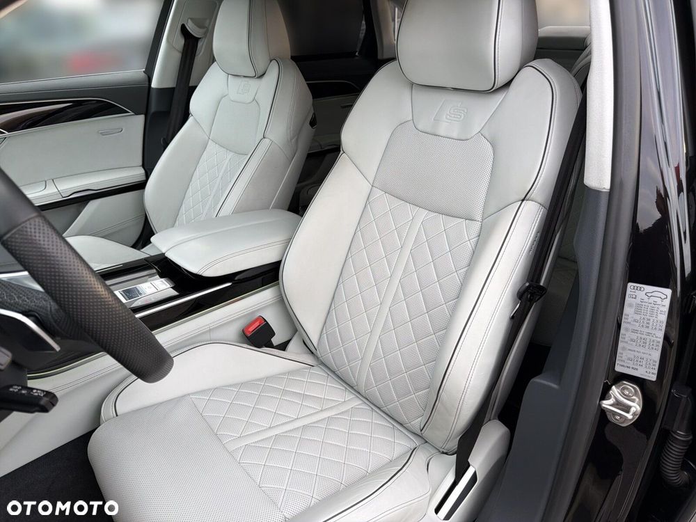 Audi A8 - 13