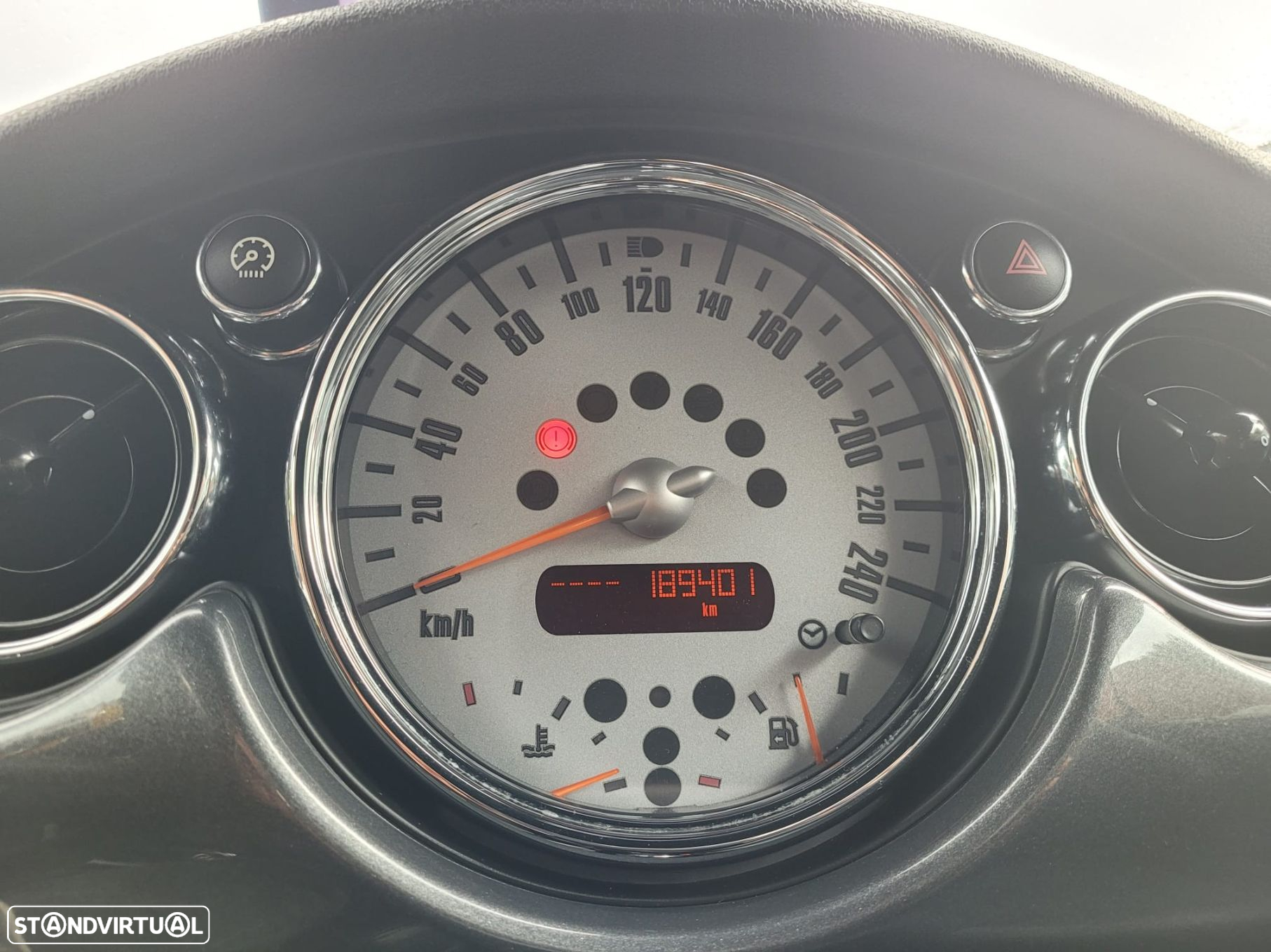 MINI Cabrio Cooper - 22