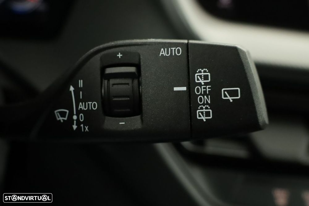 BMW 116 d Pack Desportivo M Auto - 18