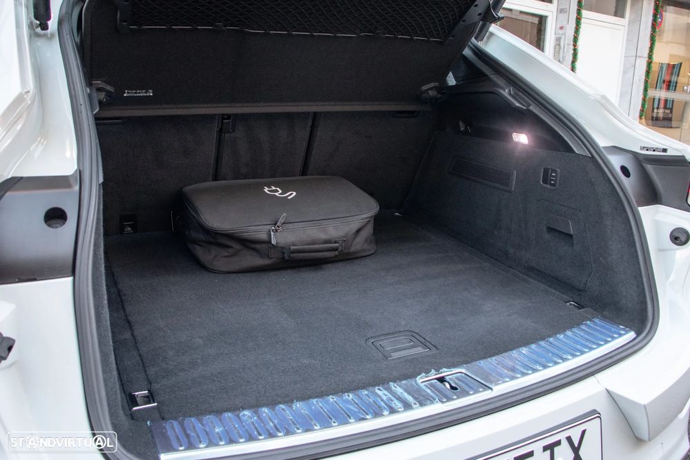 Porsche Cayenne Coupé E-Hybrid - 49