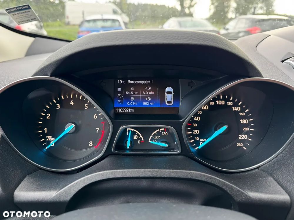 Ford Kuga 1.5 EcoBoost 2x4 Titanium - 24