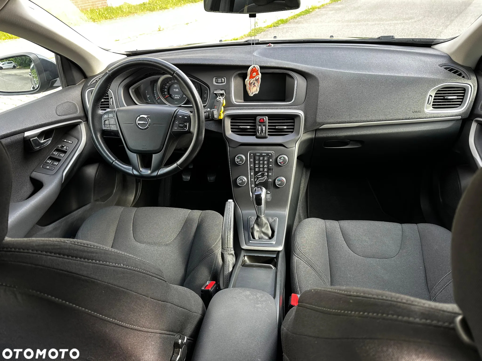 Volvo V40 D2 Drive-E Momentum - 9